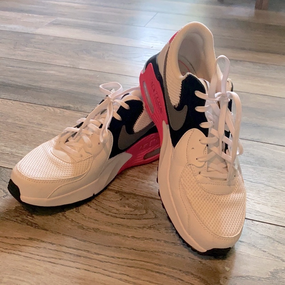 Like new woman's nike AirMax